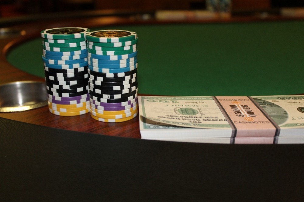 Play Area Online Poker Club Room Evaluation